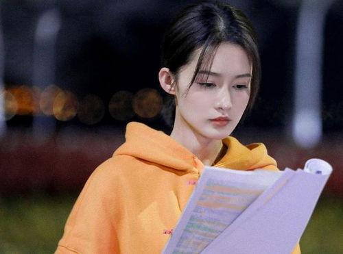 娱乐吃瓜君李沁是谁啊,揭秘李沁的星光之路
